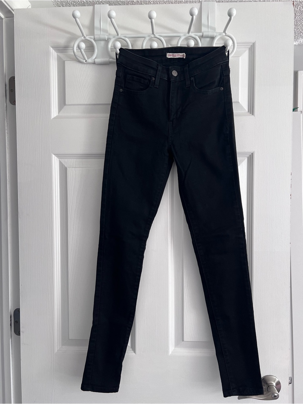 Levi's 721 High-Rise Skinny Jeans Black